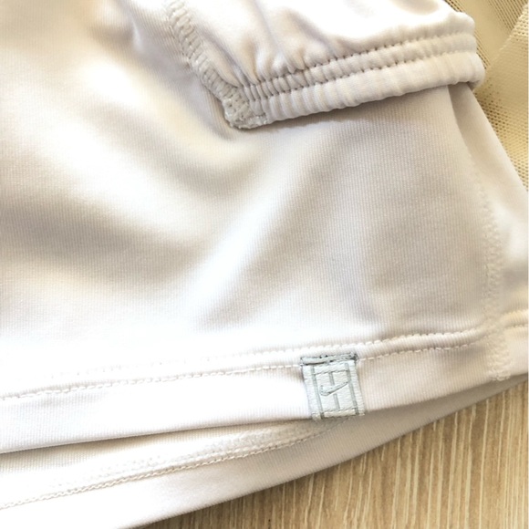 Nike Fit Dry Y2K Tennis Mesh Logo Embroidered Skirt in Light Yellow Size XS - Picture 10 of 10